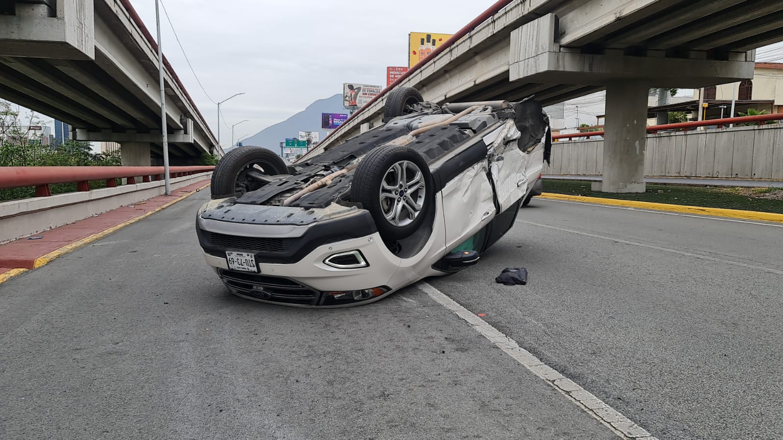 Accidente vial sin lesionados en Monterrey El Semanario de Nuevo León