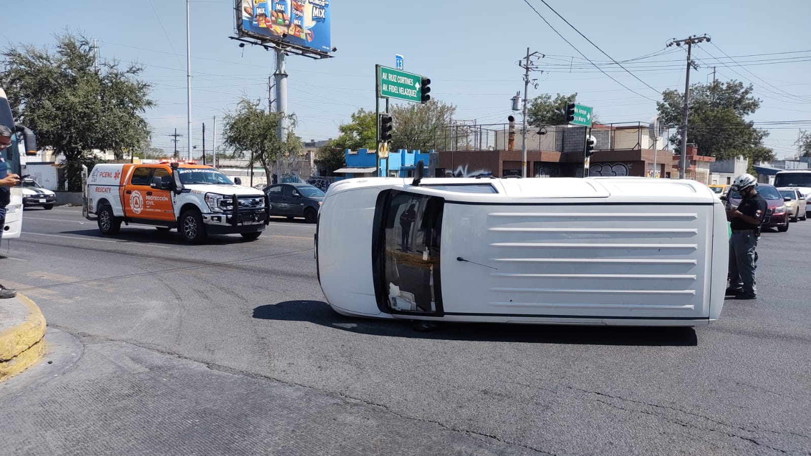 Accidente De Autos Deja A Dos Personas Lesionadas En Monterrey El