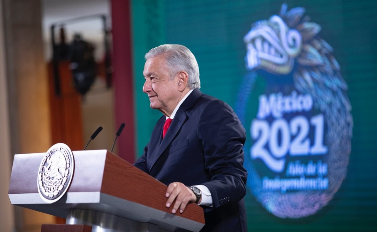 Invita AMLO a informe del próximo 1 de diciembre en el Zócalo - El ...