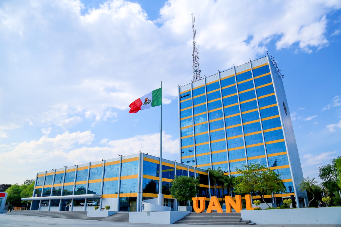 UANL Recibe Competidores de Todo México para el Torneo de Robótica - El ...