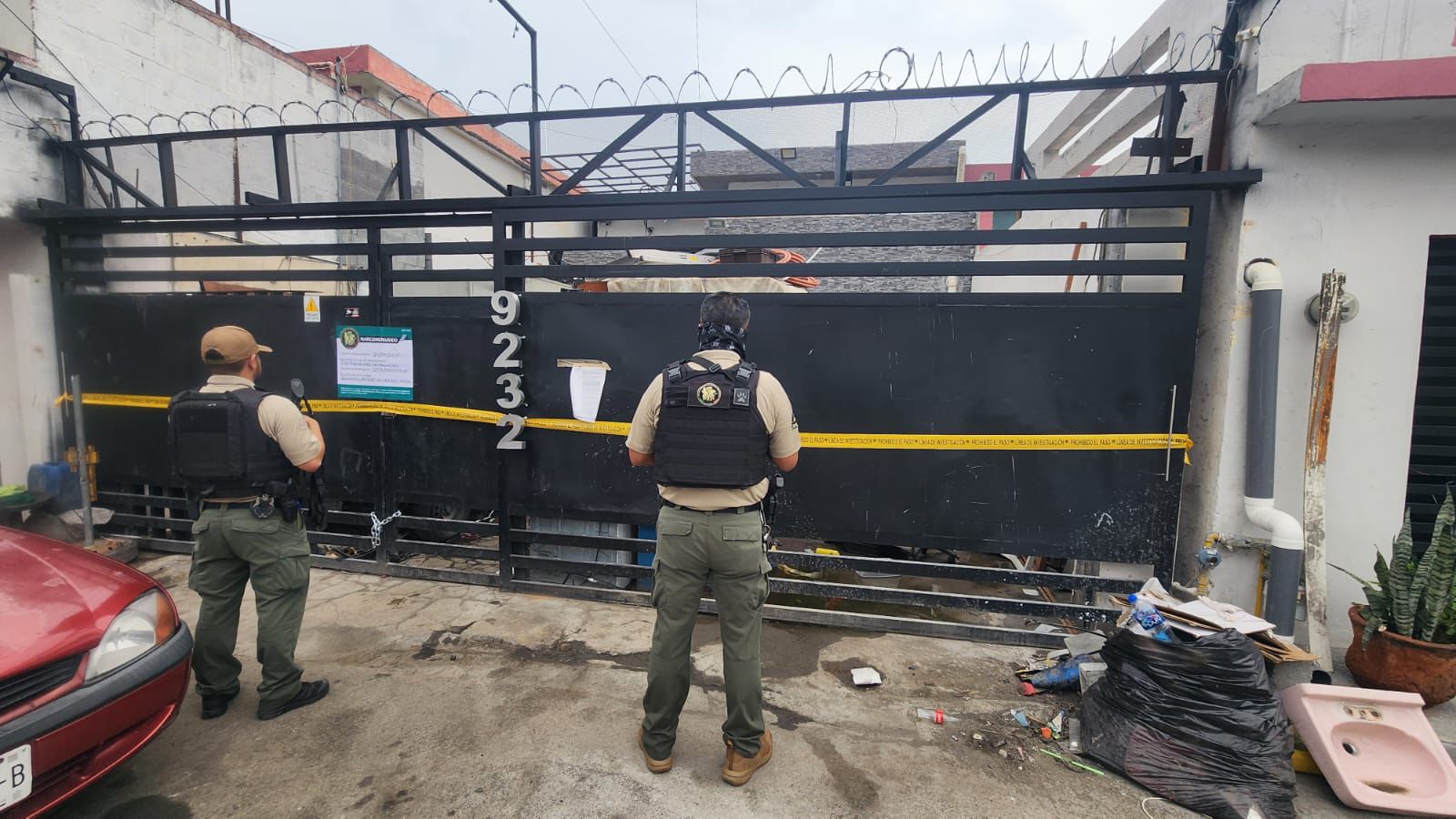 Operativo en Monterrey: Capturan a dos hombres y confiscan armas y ...