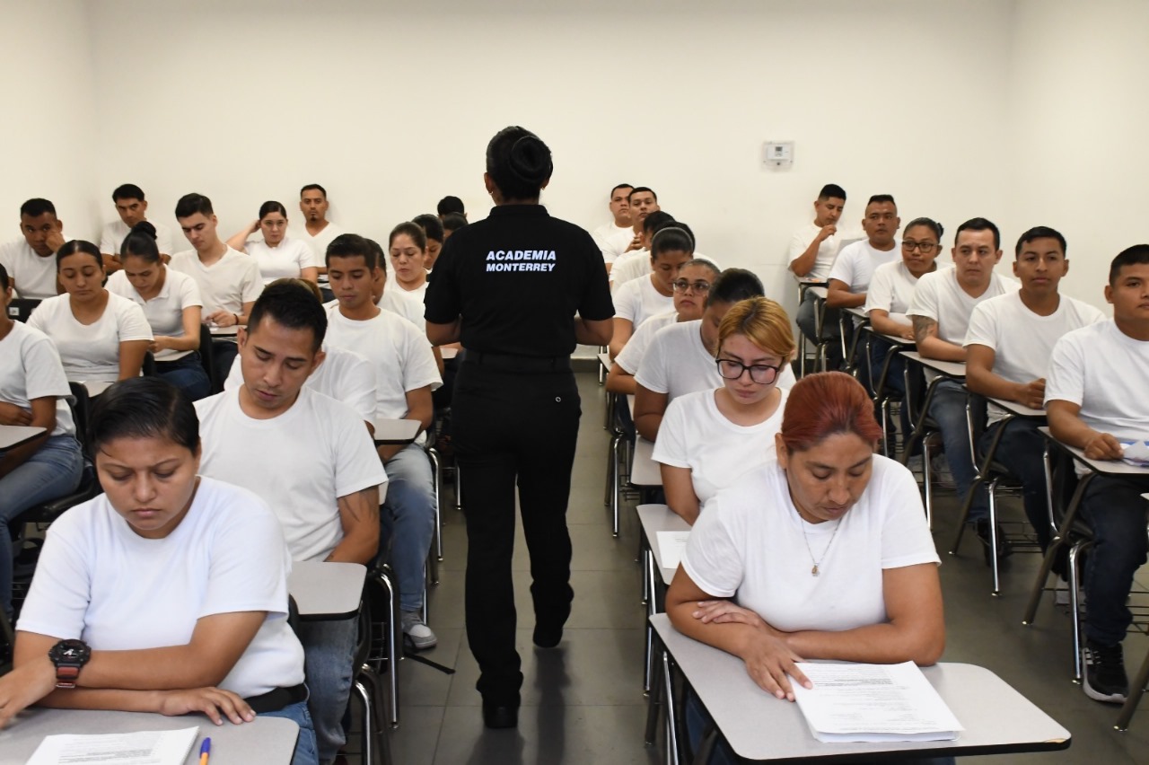 Fortalece Monterrey su Academia de Policía con nuevos cadetes - El ...