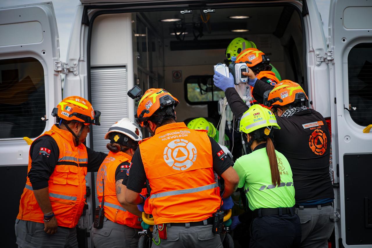 Trasladan de emergencia a mujer al IMSS tras presentar síndrome de ...